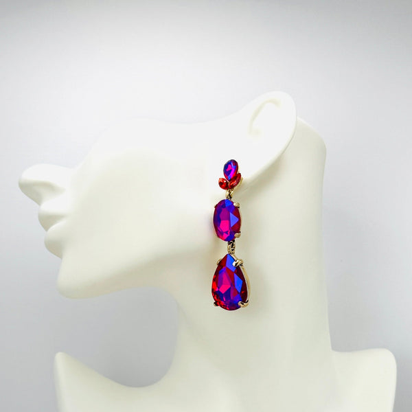 Handgemaakt statement oorbel earrings fuchsia ab glam handgemaakt door MUZE earrings. Gratis geleverd binnen nederland en belgie.