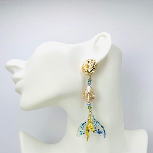 Handgemaakt statement oorbel earrings mermaid handgemaakt door MUZE earrings. Gratis geleverd binnen nederland en belgie.