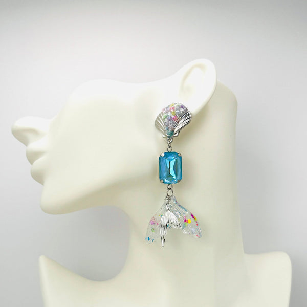 Handgemaakt statement oorbel earrings mermaid handgemaakt door MUZE earrings. Gratis geleverd binnen nederland en belgie.