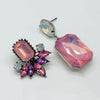 Handgemaakt statement oorbel earrings opal pink dreams handgemaakt door MUZE earrings. Gratis geleverd binnen nederland en belgie.