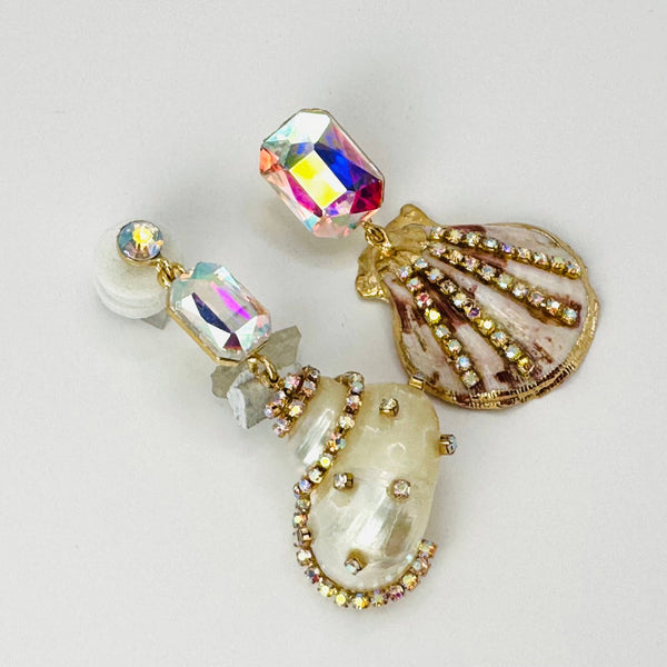 Handgemaakt statement oorbel earrings trio strass cockle handgemaakt door MUZE earrings. Gratis geleverd binnen nederland en belgie.