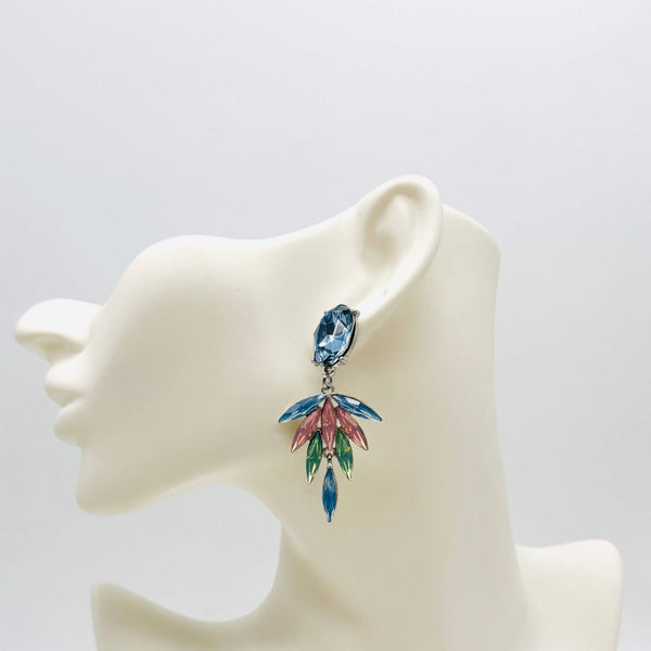 Anyway earring €39.95
