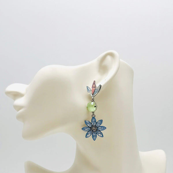 Anyway earring €39.95