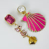 Handgemaakt statement oorbel cips pink pearl cockle handgemaakt door MUZE earrings. Gratis geleverd binnen nederland en belgie.