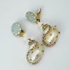 Handgemaakt statement oorbel clips pearl shell handgemaakt door MUZE earrings. Gratis geleverd binnen nederland en belgie.