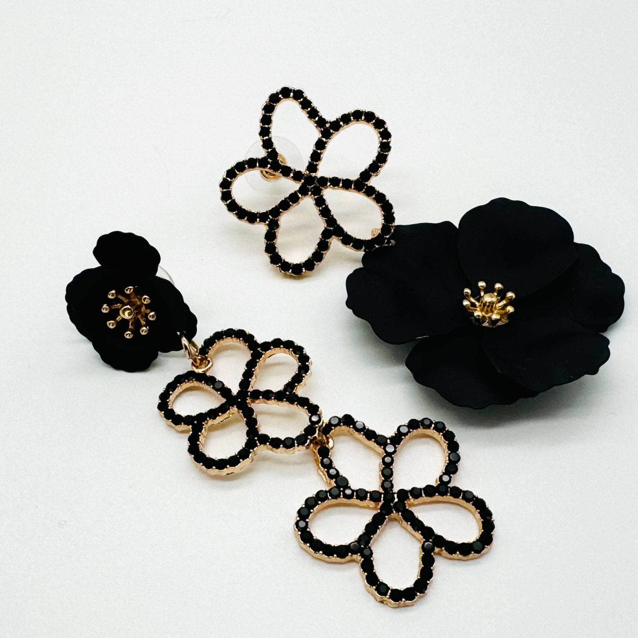 Earrings Black Strass Flowers | Gold - Muze Earrings