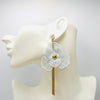 Handgemaakt statement oorbel earrings boho wedding flower handgemaakt door MUZE earrings. Gratis geleverd binnen nederland en belgie.