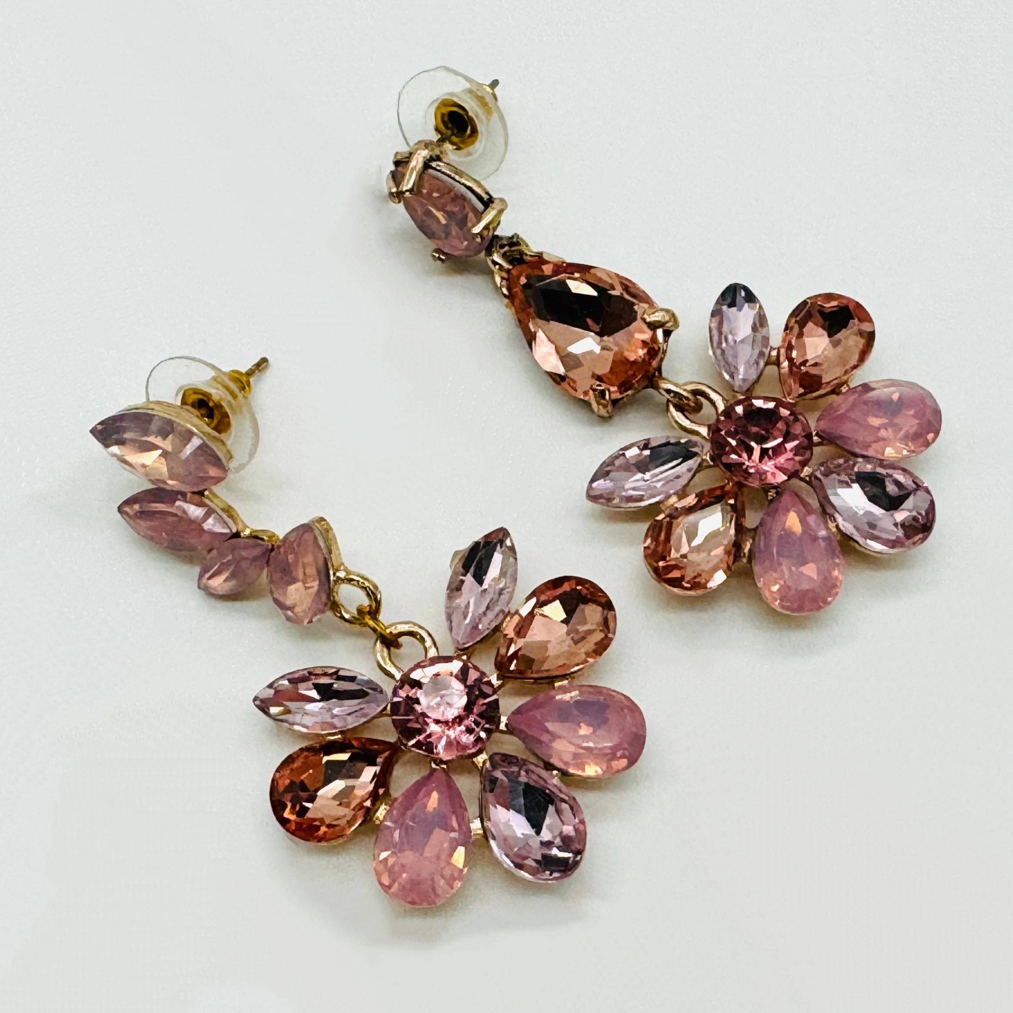 Earrings Tripple Pink Flowers | Gold - Muze Earrings